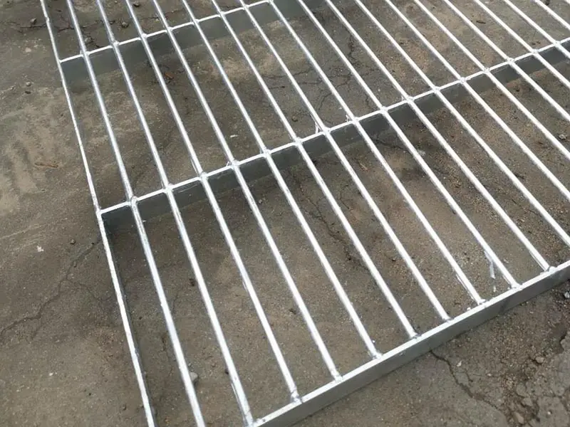 鸽舍钢格板